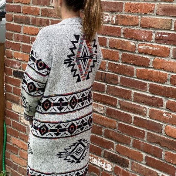 Aztec Dreams long accent sweater - Picture 2 of 4